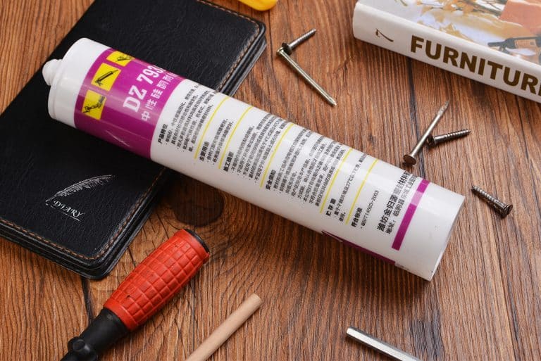 Клеи и герметики